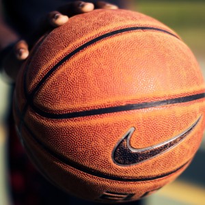 开云体育登入口-广东男篮备战季后赛训练强度明显加大，广东男篮赛后新闻发布会