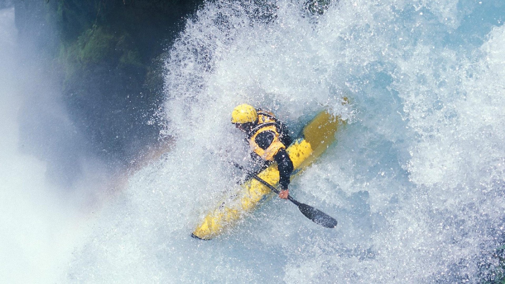 “宽板滑水：水面上的舞蹈，东三叉湖马鞍山赛场上演”
